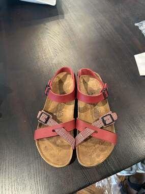 Birki's by Birkenstock Lillie Red Plaid Strappy Ankle Strap Sandals Size 40